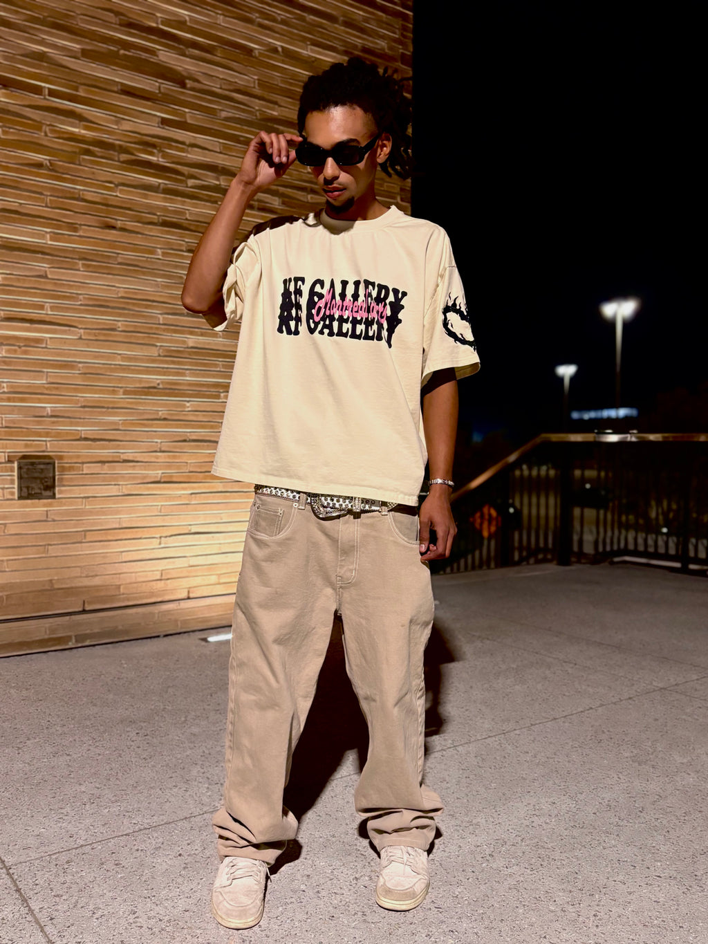 “BEIGE TIGER TEE”